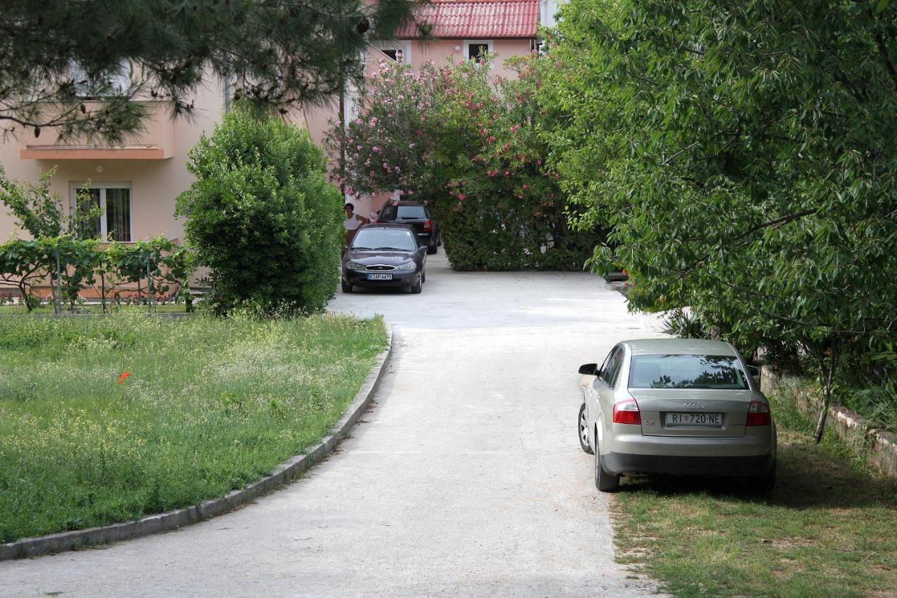 Apartments With A Parking Space Palit, Rab - 5028 Exterior photo