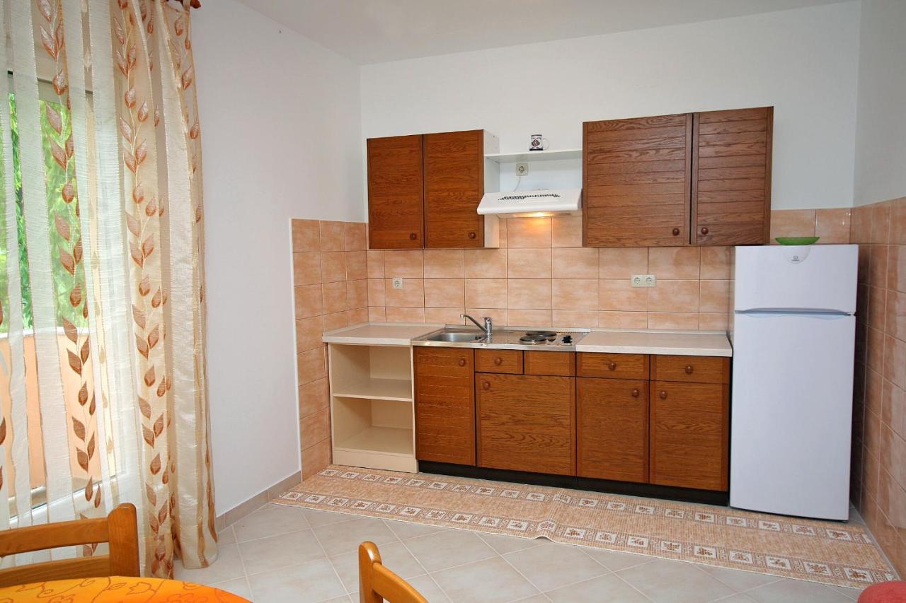 Apartments With A Parking Space Palit, Rab - 5028 Exterior photo