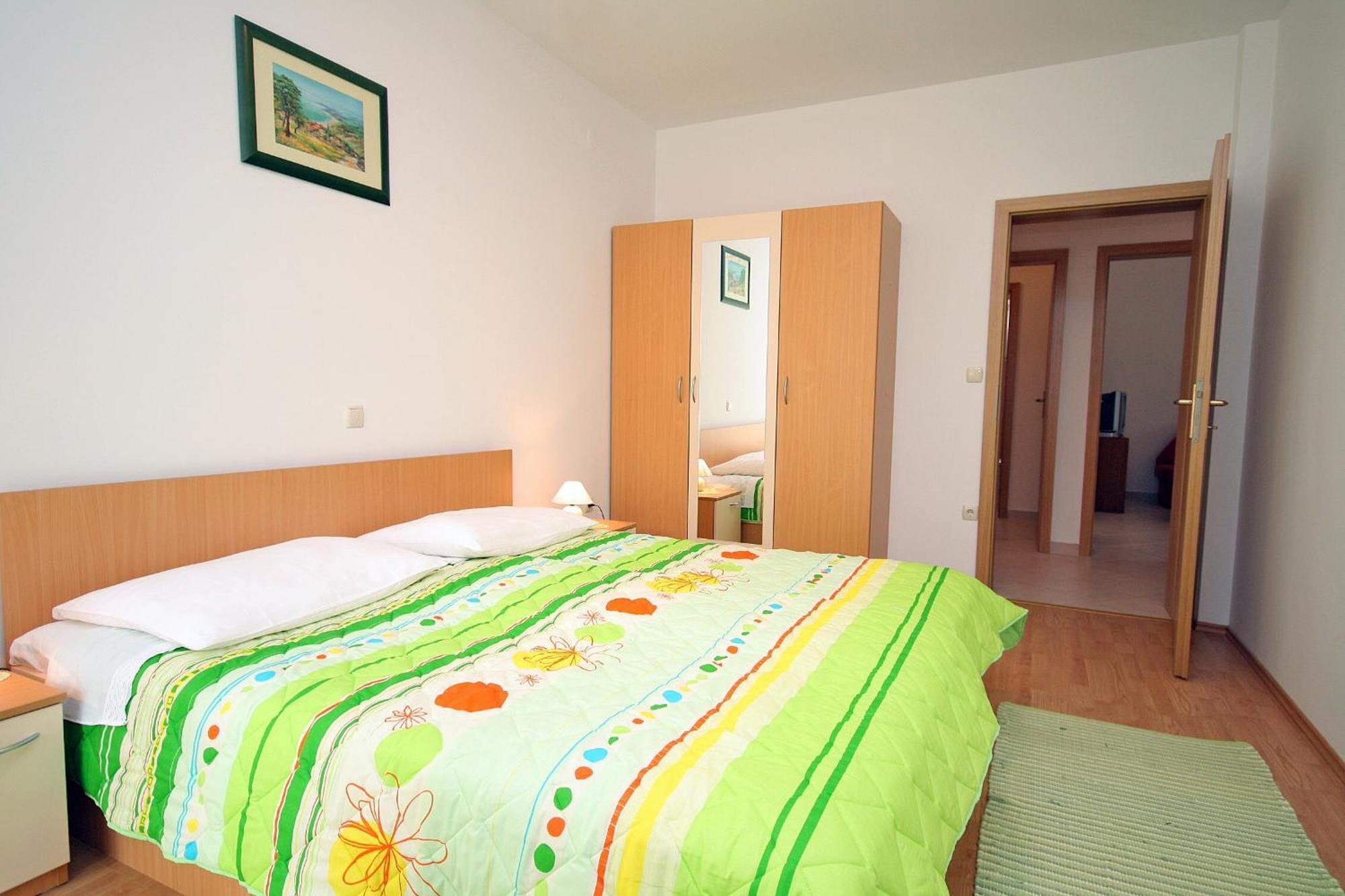 Apartments With A Parking Space Palit, Rab - 5028 Room photo